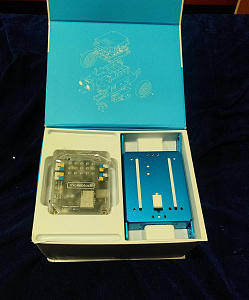 Базовый робототехнический набор mBot (Bluetooth version) Базовый робототехнический набор mBot (Bluetooth version)